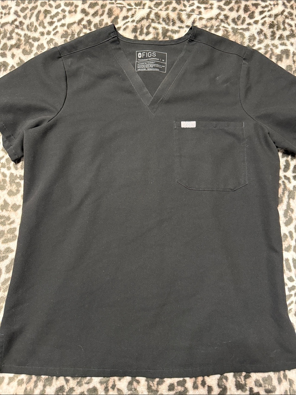 Figs Black Women's Short Sleeve Crew scrub top